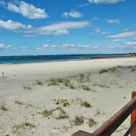 Le Cap D'agde Sleeps 9 بيت للعطل