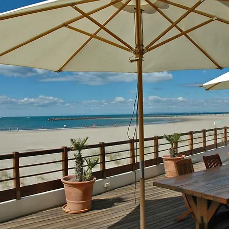 Le Cap D'agde Sleeps 9 بيت للعطل *
